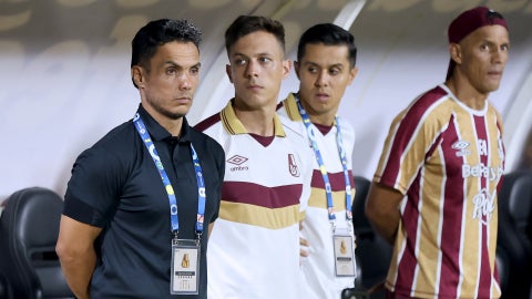 Lucas Gonzalez, DT de Tolima, generó polémica en Bucaramanga - VizzorImage