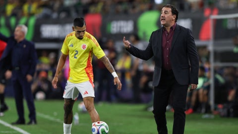 Daniel Muñoz y Nestor Lorenzo en la selección Colombia - AFP