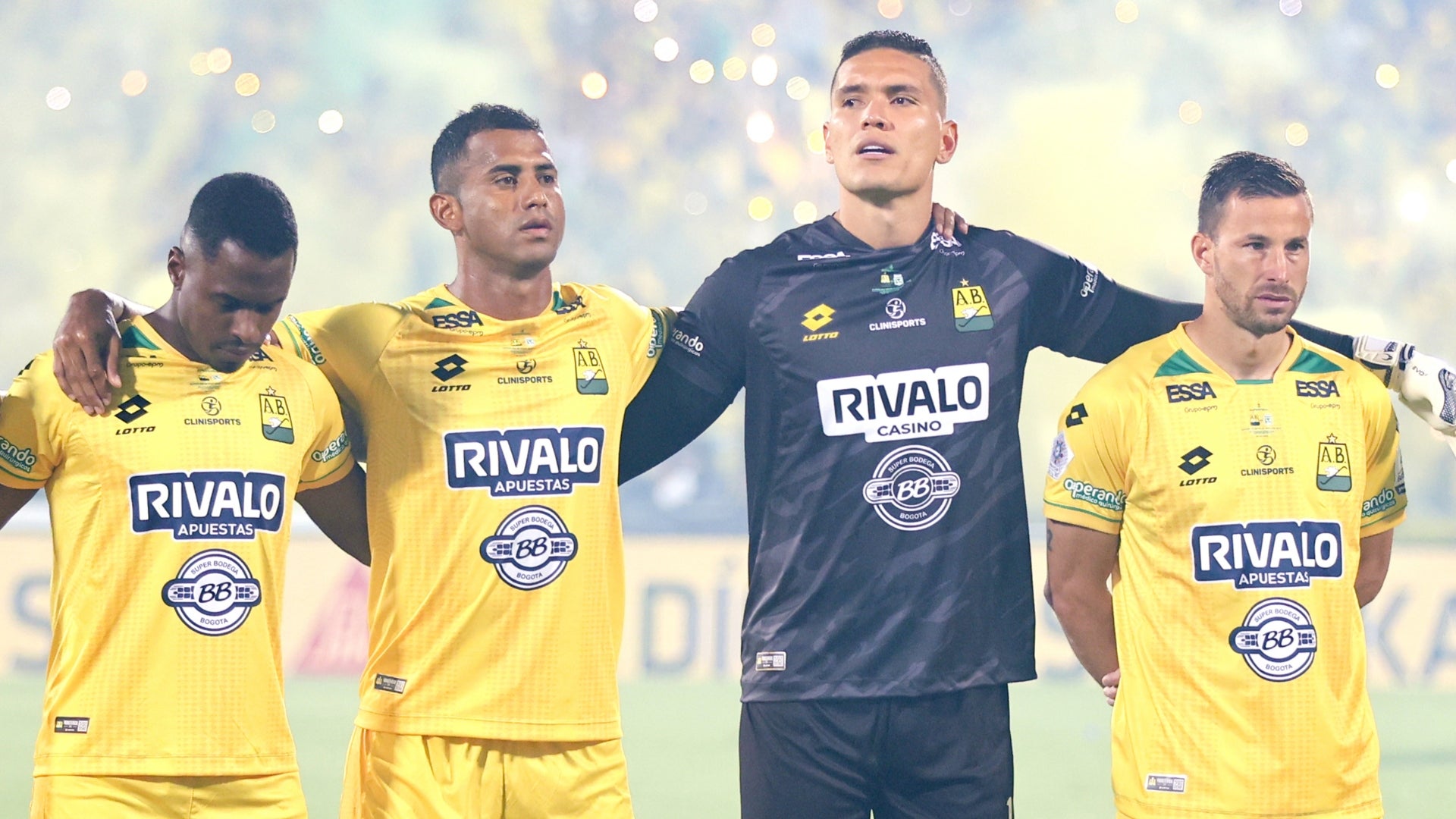 Fsbry Castro, Carlos Henao, Aldair Quintana y Luciano Pons en Bucaramanga - VizzorImage