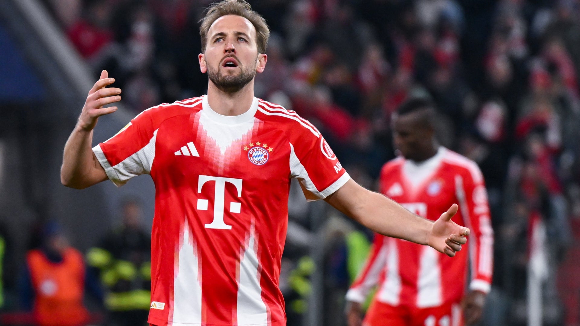 Bayern Múnich salvó su invicto en los últimos minutos