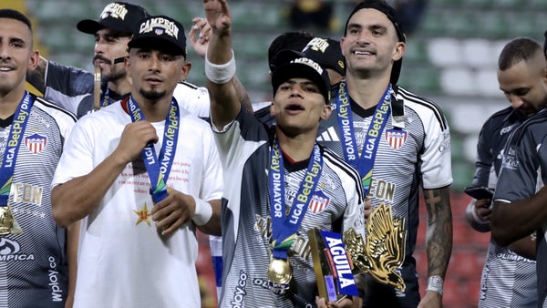 Carlos Antonio Vélez dio las claves del título de Junior ante Tolima