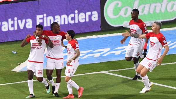 Santa Fe anunció la renovación de un importante jugador