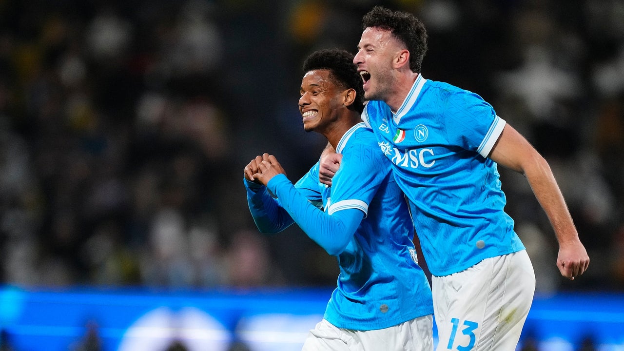 Napoli venció a Bologna y se quedó con la Supercopa de Italia
