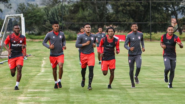 Santa Fe presentó tres fichajes de cara a la Copa Libertadores 2026