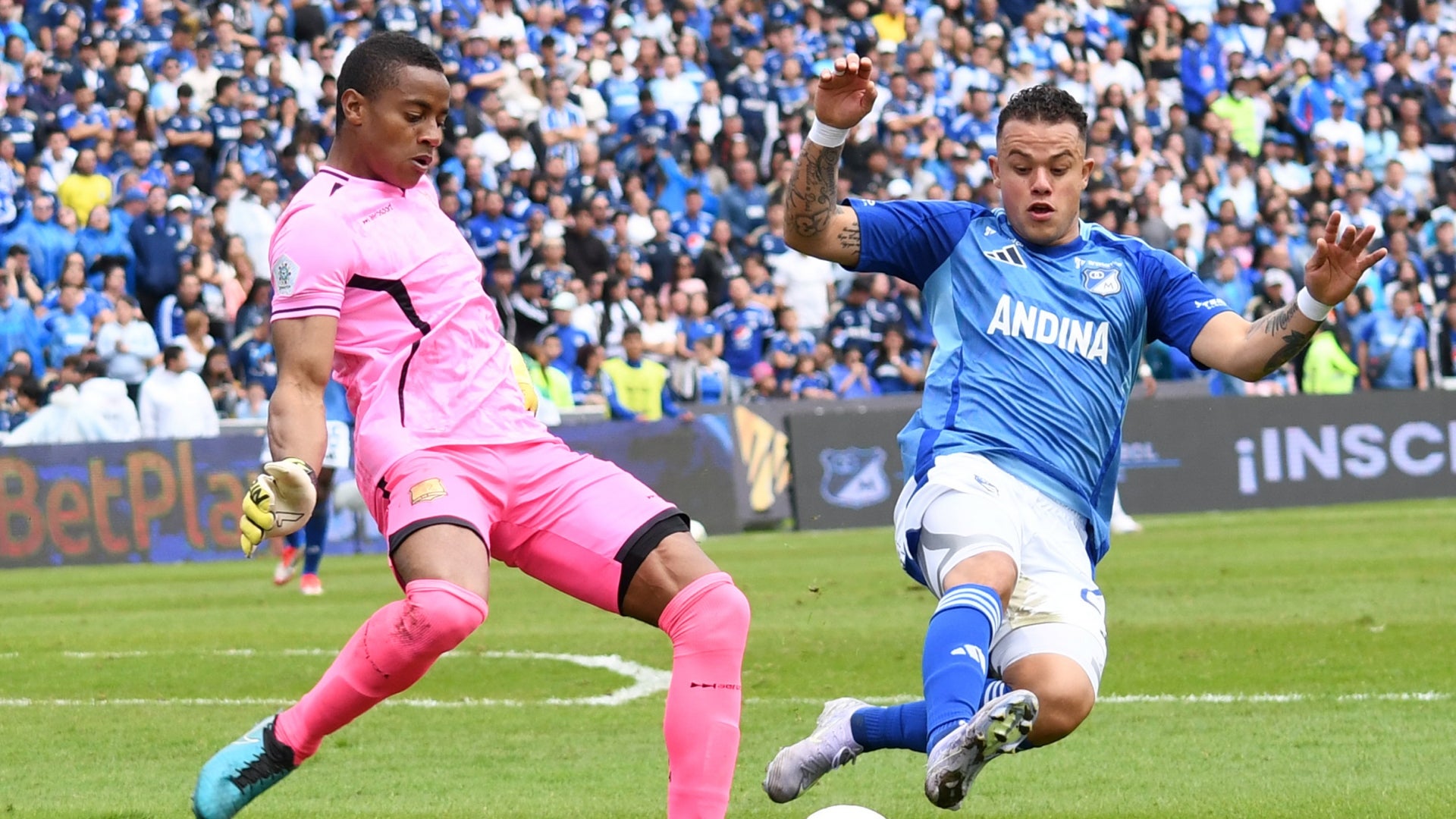 Wuilker Faríñez fue presentado en su nuevo club