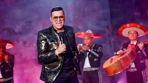 Artistas y futbolistas despiden a Yeison Jiménez con sentidos mensajes