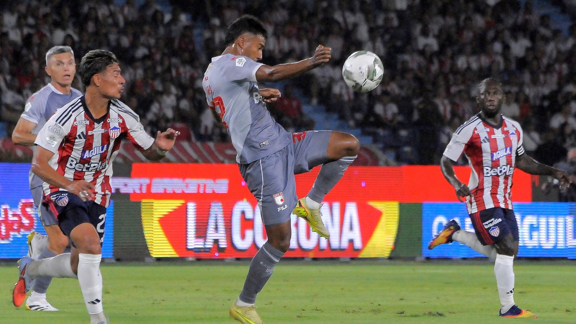 Junior tuvo una gran opción ante Santa Fe