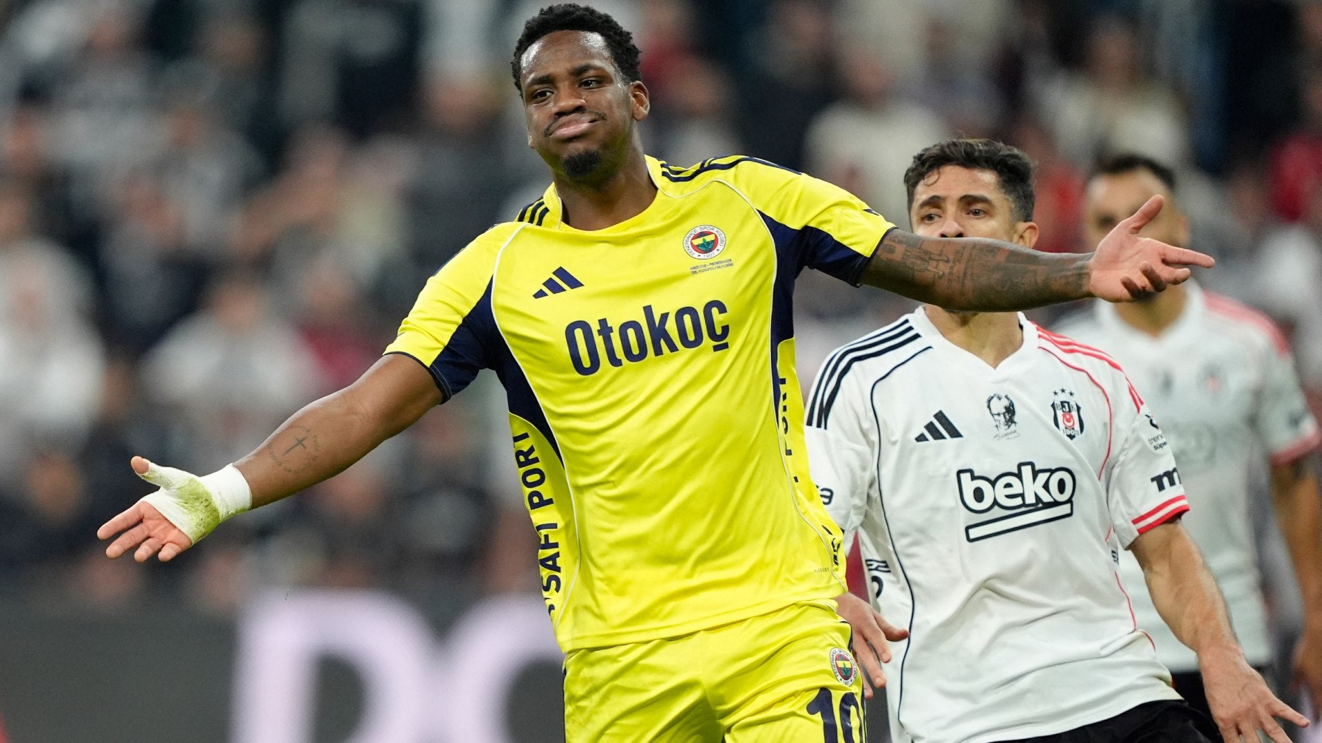 Jhon Durán recibe buenas noticas en Europa