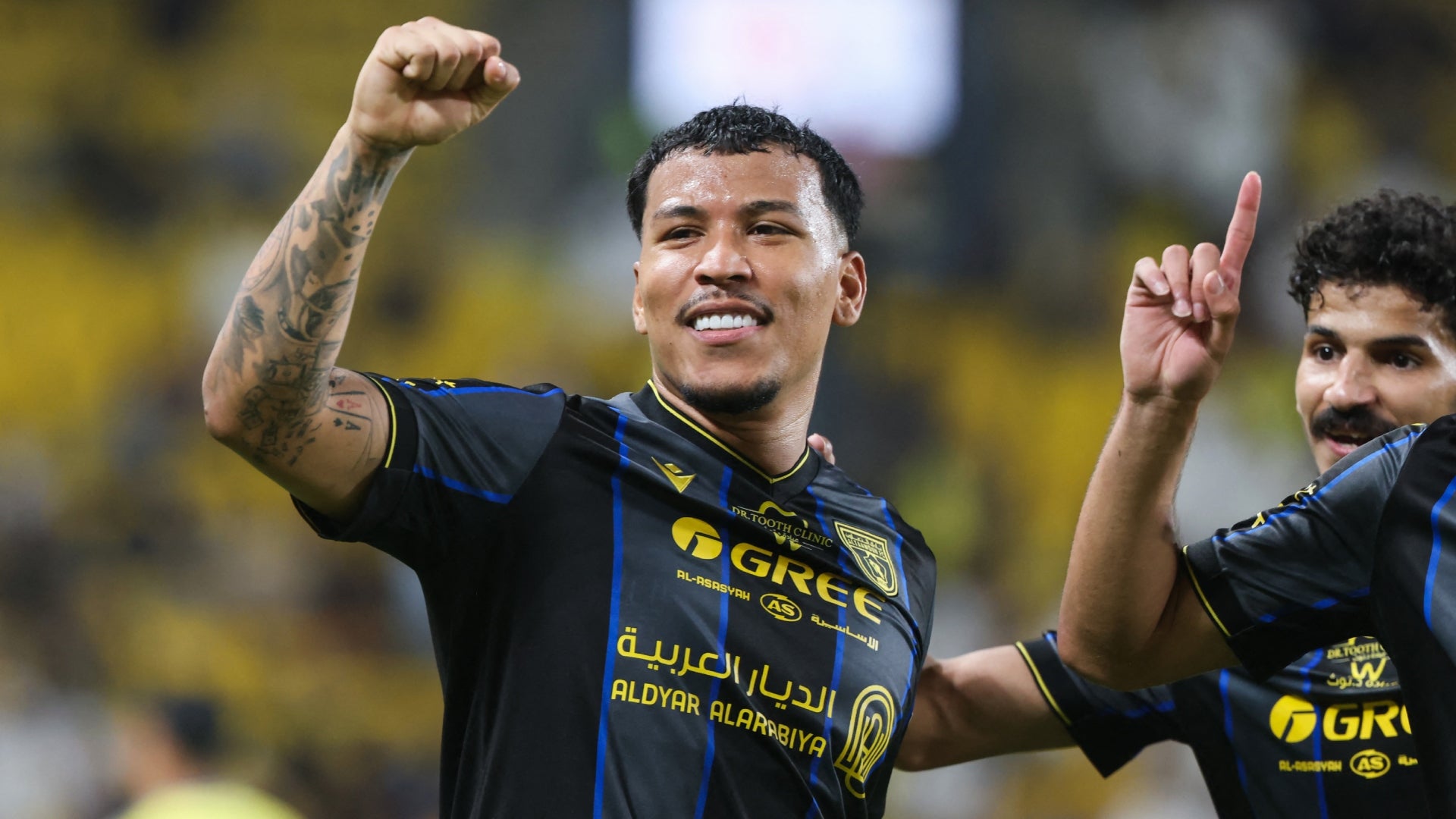 Roger Martínez anotó un hat-trick