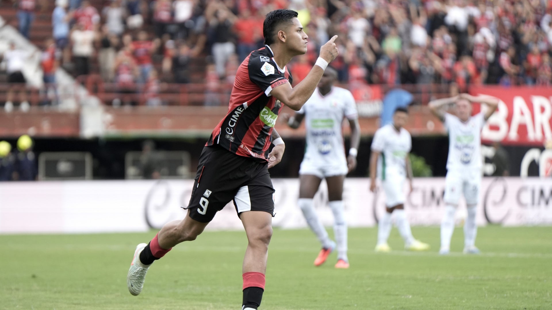 Cúcuta se quedó con uno menos ante Once Caldas