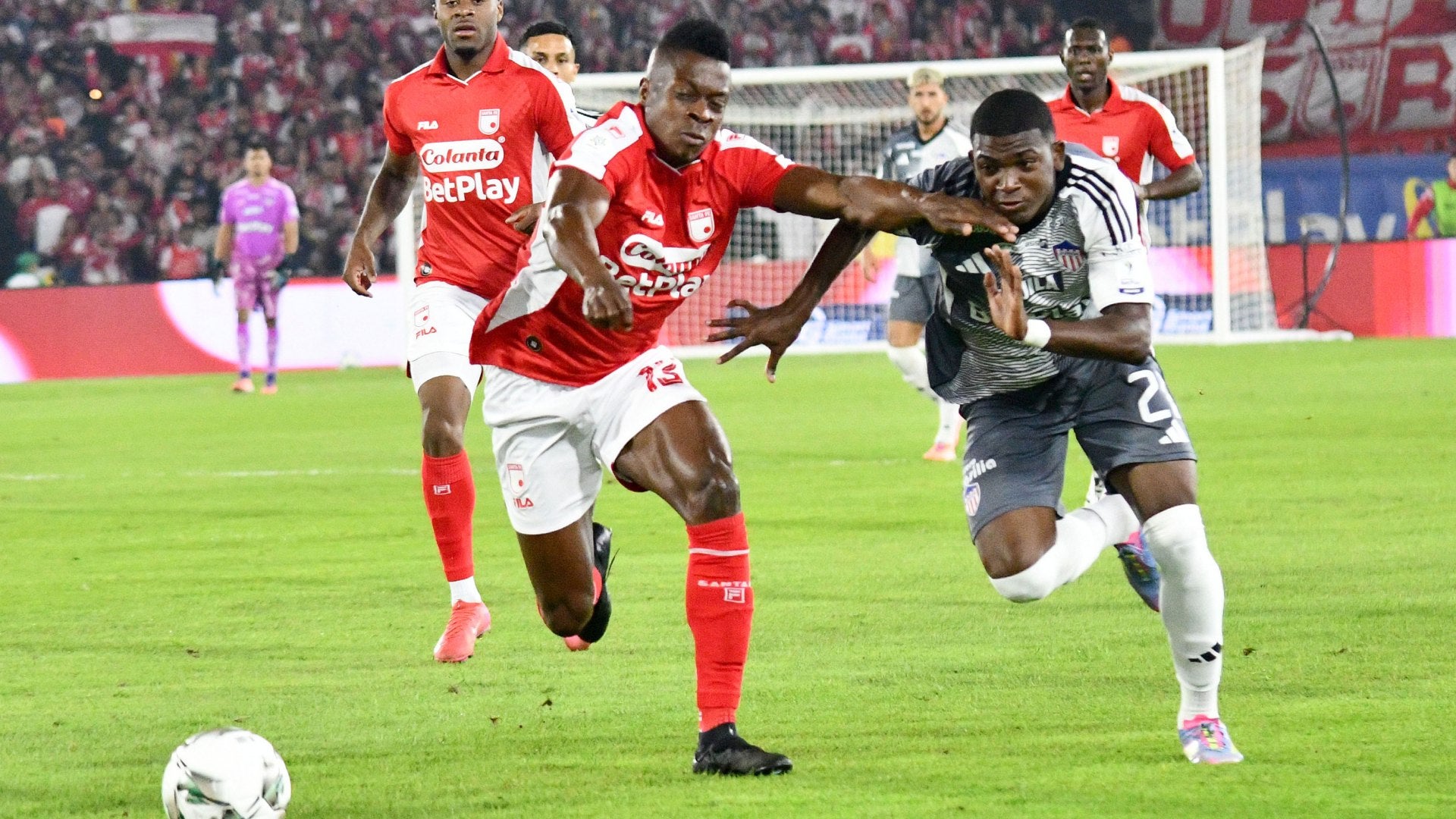 Junior desaprovechó una gran acción ante Santa Fe