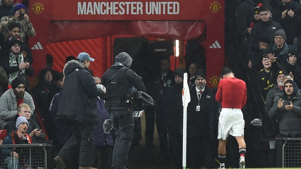 Manchester United anuncia la salida de una de sus máximas figuras