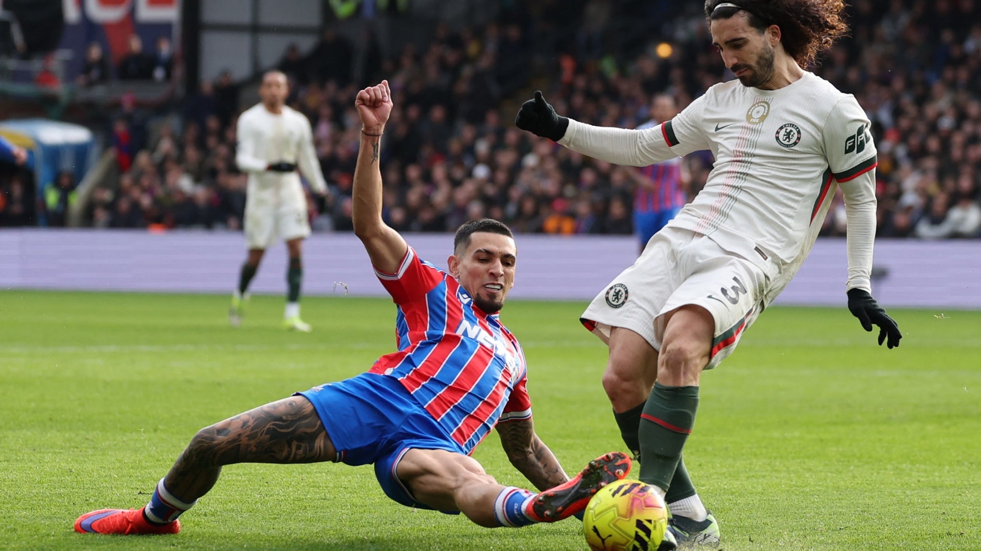 Crystal Palace contó con el regreso de Daniel Muñoz en la Premier League