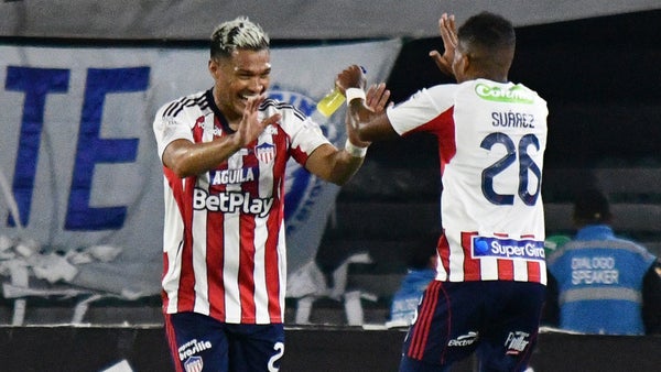 Teófilo Gutiérrez dejó frío a Millonarios con golazo para Junior Teófilo Gutiérrez dejó frío a Millonarios con golazo para Junior