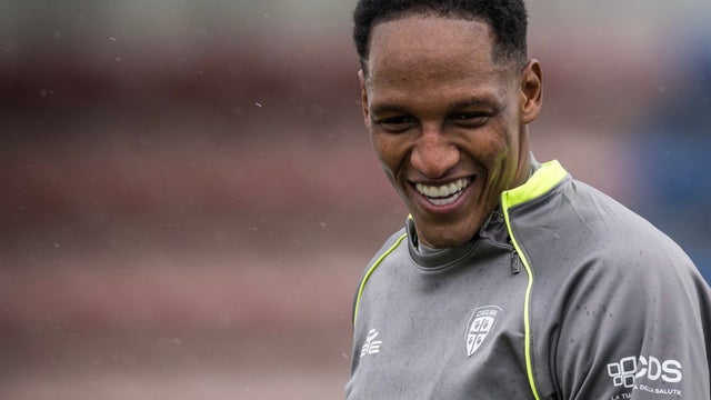 Yerry Mina recibe elogios por partidazo en triunfo de Cagliari sobre Fiorentina - @CagliariCalcio