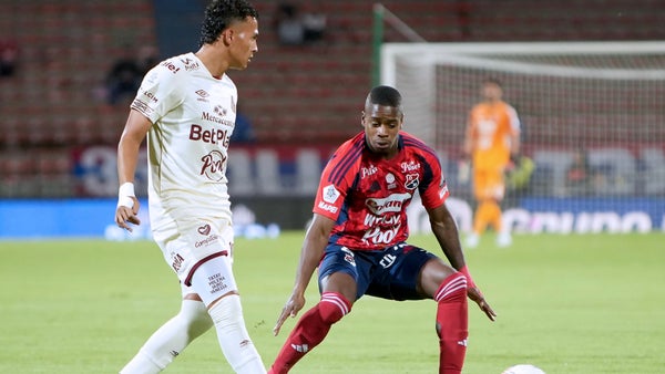 Tolima aprovechó un error en defensa de Medellín y marca el segundo Tolima aprovechó un error en defensa de Medellín y marca el segundo