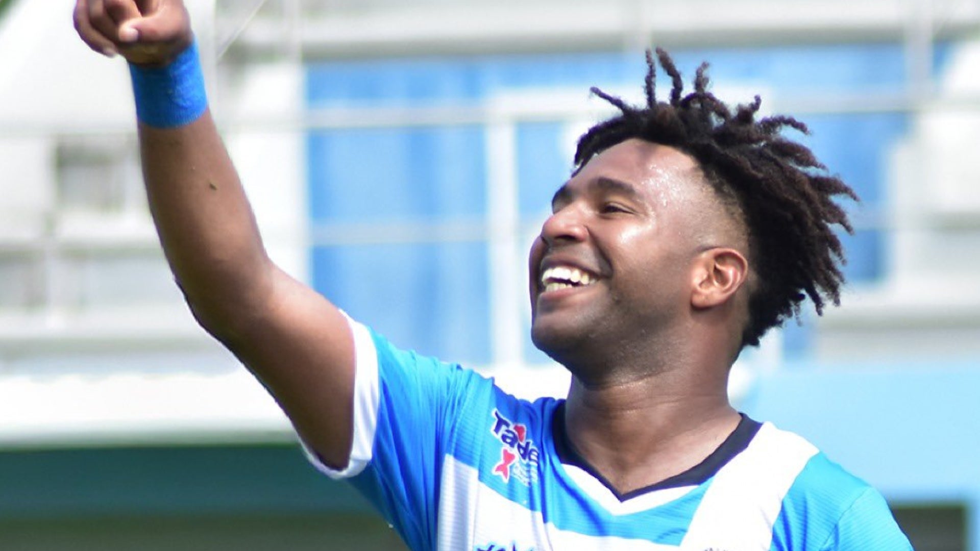 Daniel Valencia, delantero ecuatoriano que firmaría con América de Cali - Foto_ @LigaEcuabetec