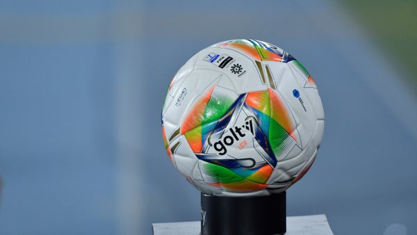 Un nuevo colombiano se suma al fútbol internacional Un nuevo colombiano se suma al fútbol internacional