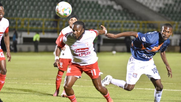 Santa Fe venció a Boyacá Chicó con un agónico gol de Emmanuel Olivera Santa Fe venció a Boyacá Chicó con un agónico gol de Emmanuel Olivera