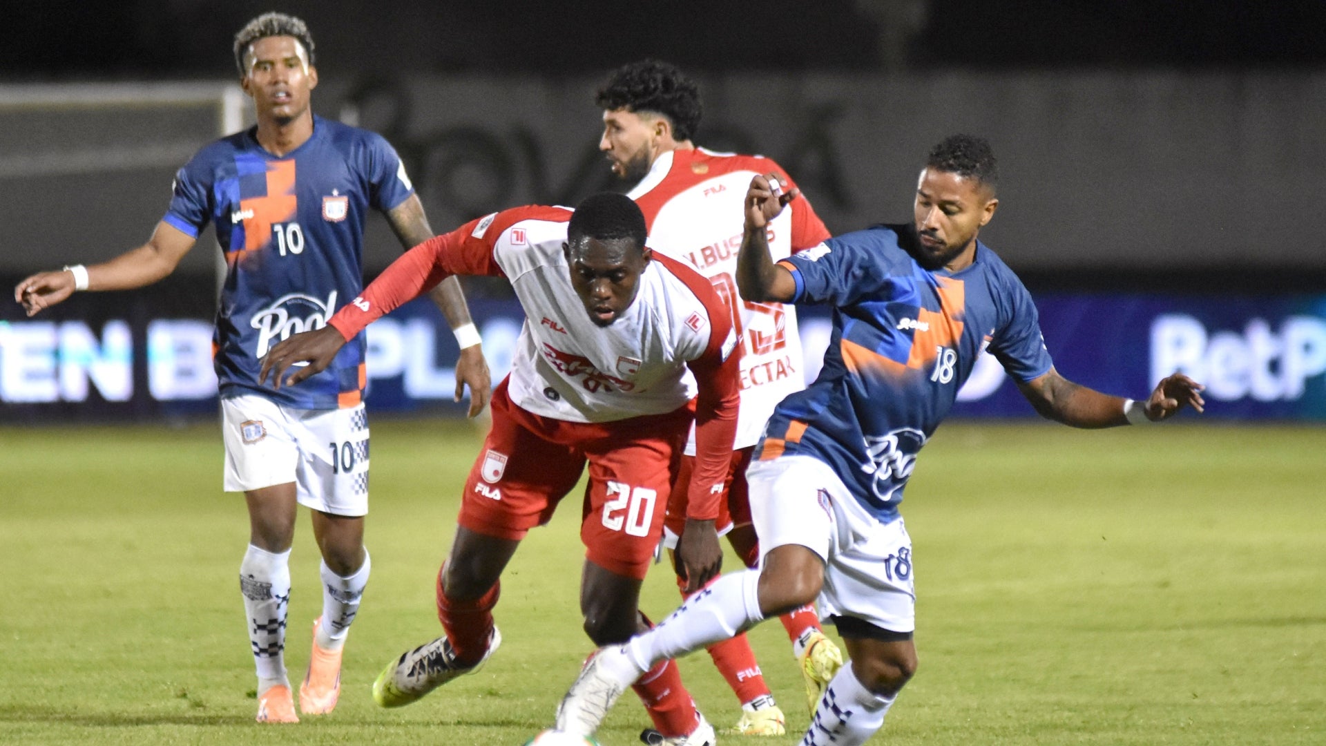 Boyacá Chicó cayó como local ante Santa Fe_ así quedó la tabla de posiciones - VizzorImage