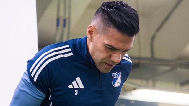 Falcao se devoró el gol debajo del arco de Medellin - @MillosFCOficial