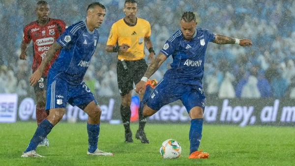 Sencia responde a la polémica por la grama en El Campín tras el Millonarios vs. Medellín
