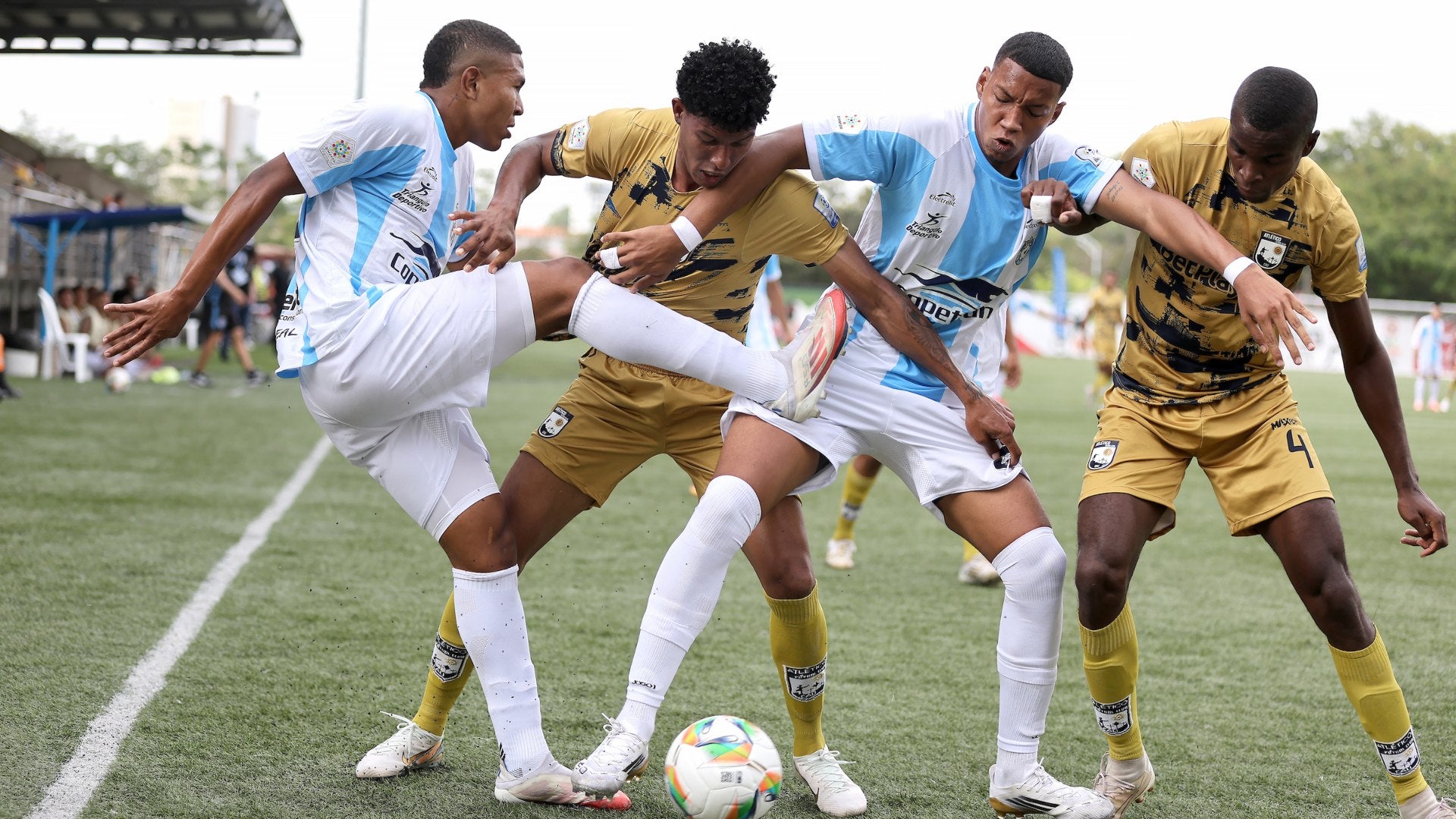Real Santander estuvo cerca de marcar ante Atlético