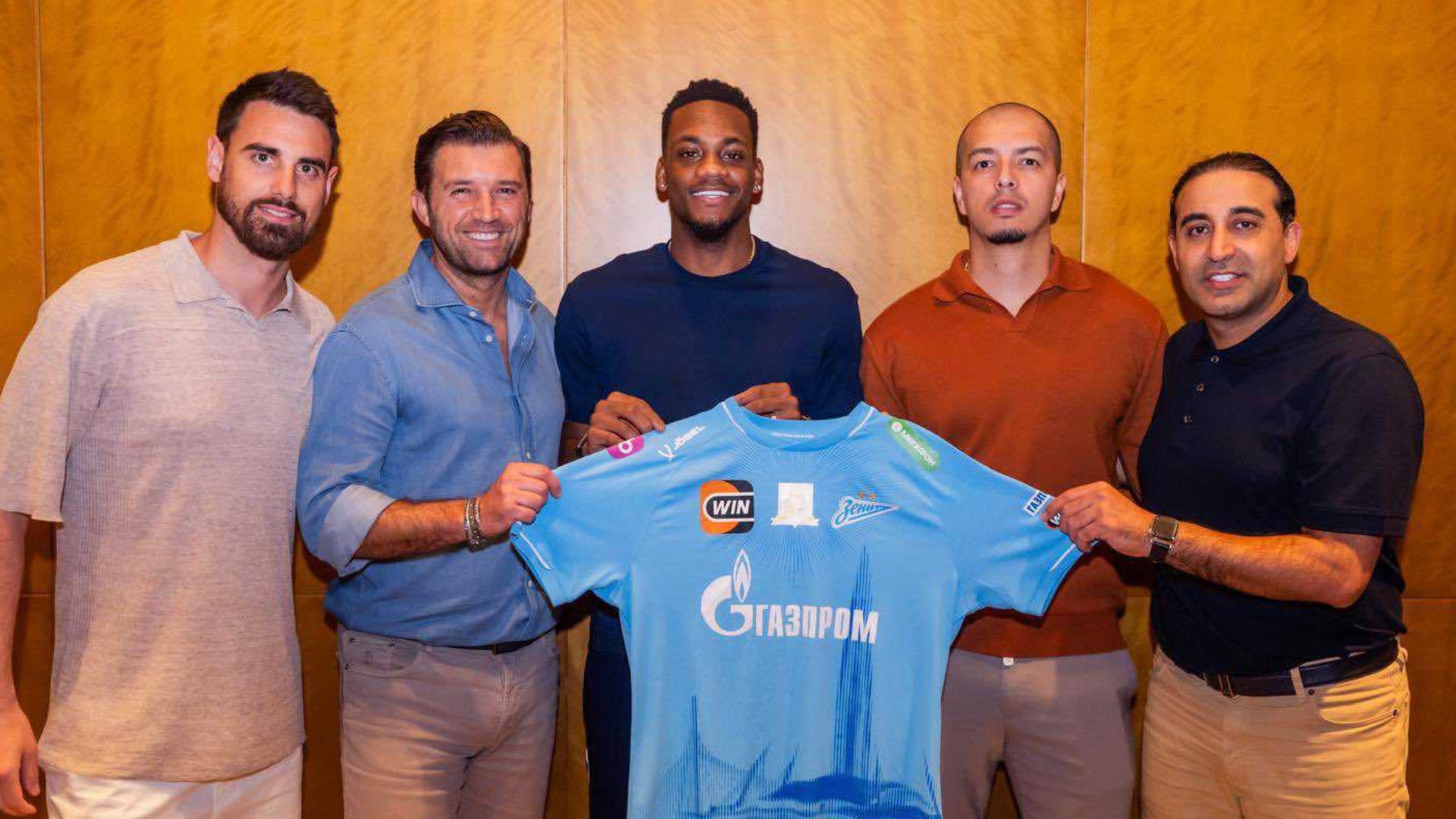 Jhon Durán vestirá su sexto club a nivel profesional tras su salida de Fenerbahce - Cortesía