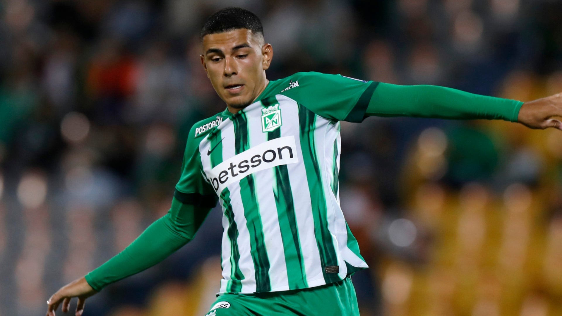 Emilio Aristizábal jugará en el fútbol del exterior - VizzorImage