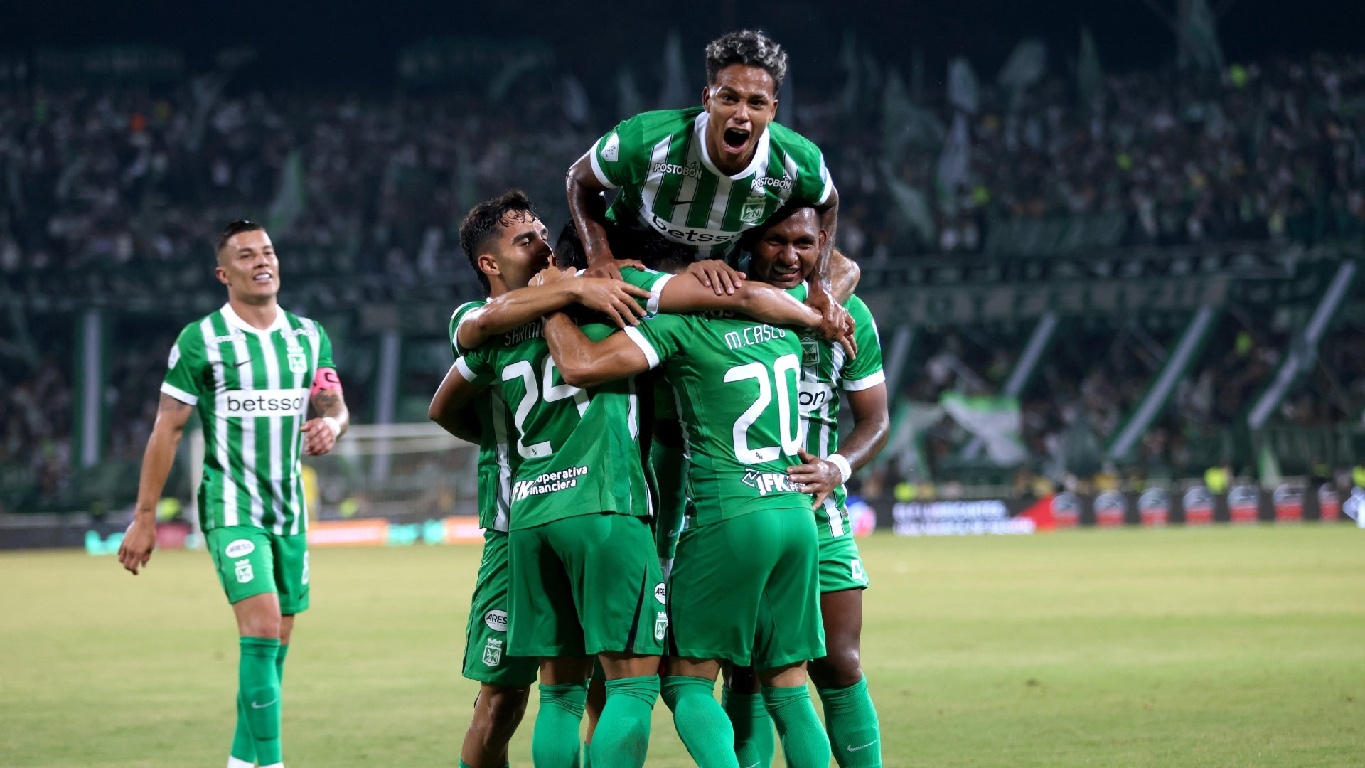 Atlético Nacional goleó a Fortaleza y suma puntaje perfecto - VizzorImage