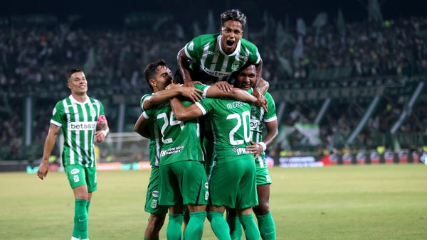 Atlético Nacional goleó a Fortaleza y suma puntaje perfecto en Liga
