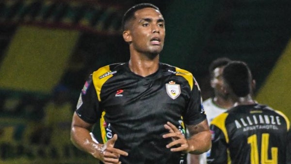 Manotas marcó su primer gol en Real Cartagena por tremendo blooper