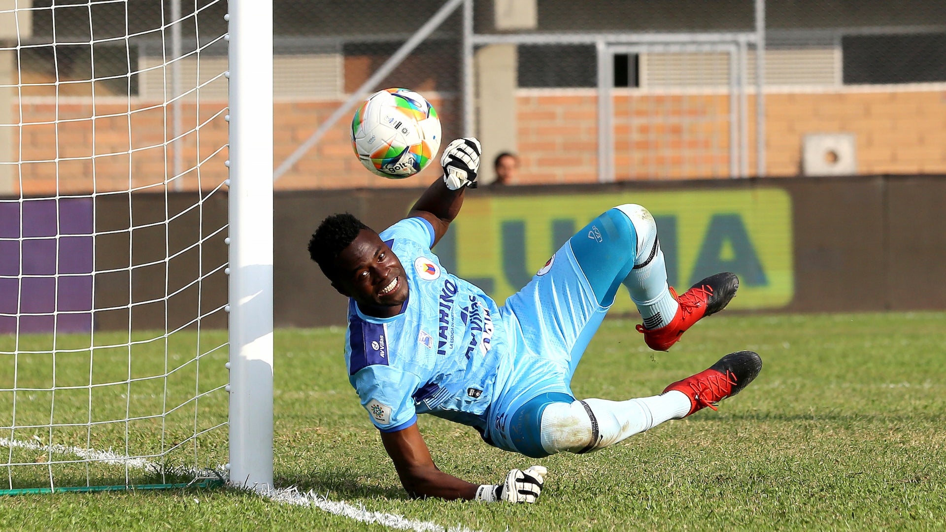 Banguera evitó dos veces la caída de la puerta de Pasto vs. Inter - VizzorImage