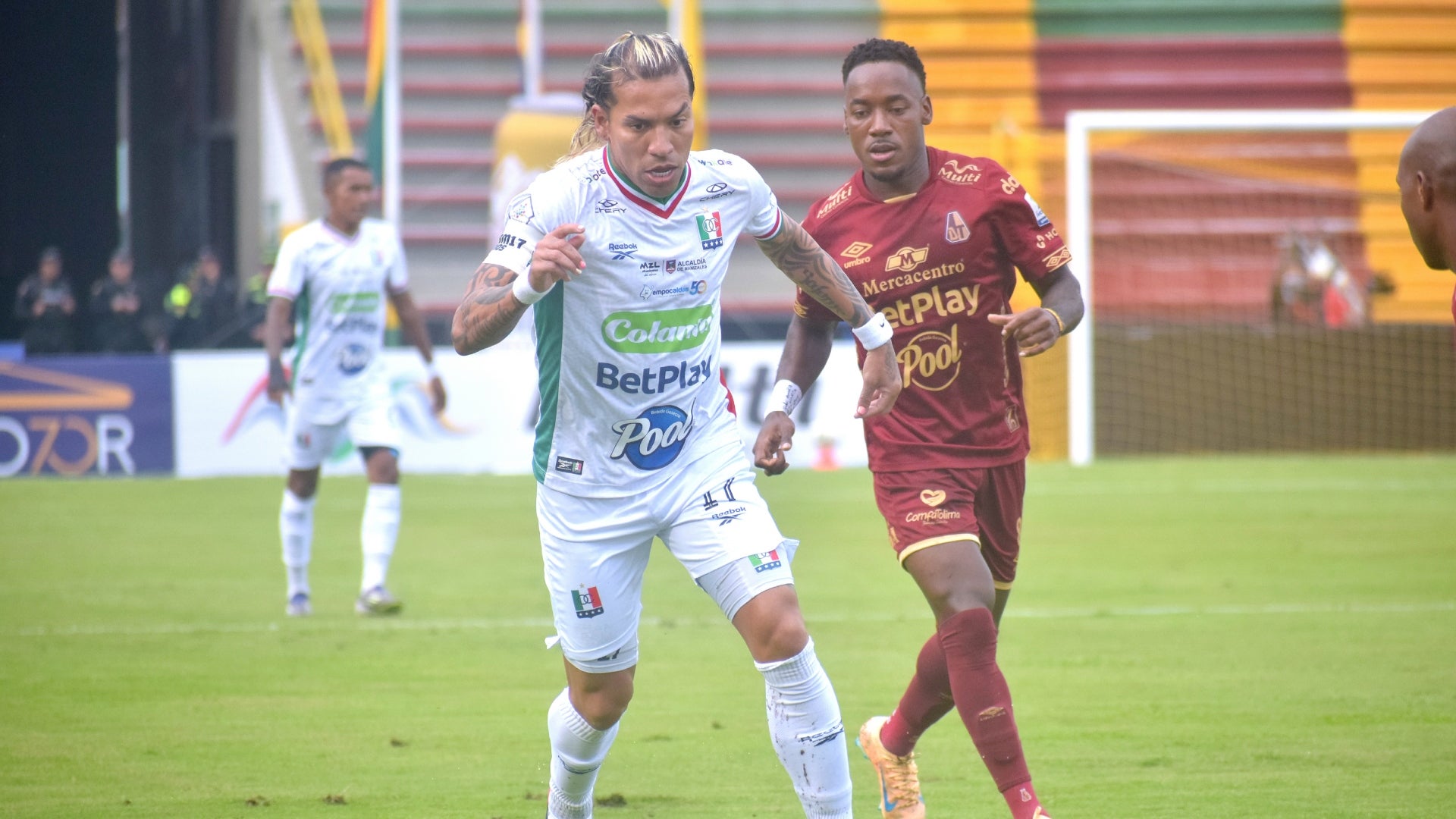 Dayro Moreno perdió el gol en Once Caldas debajo del arco de Tolima - VizzorImage