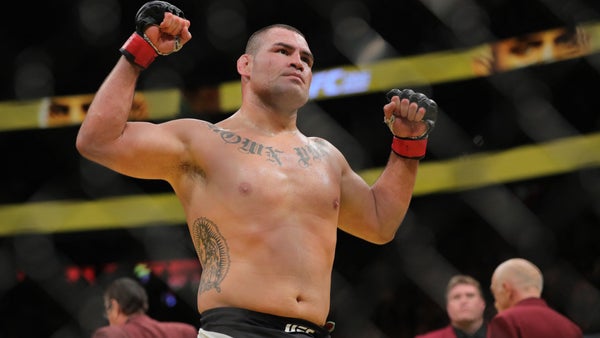 Caín Velásquez, leyenda de UFC, recupera la libertad