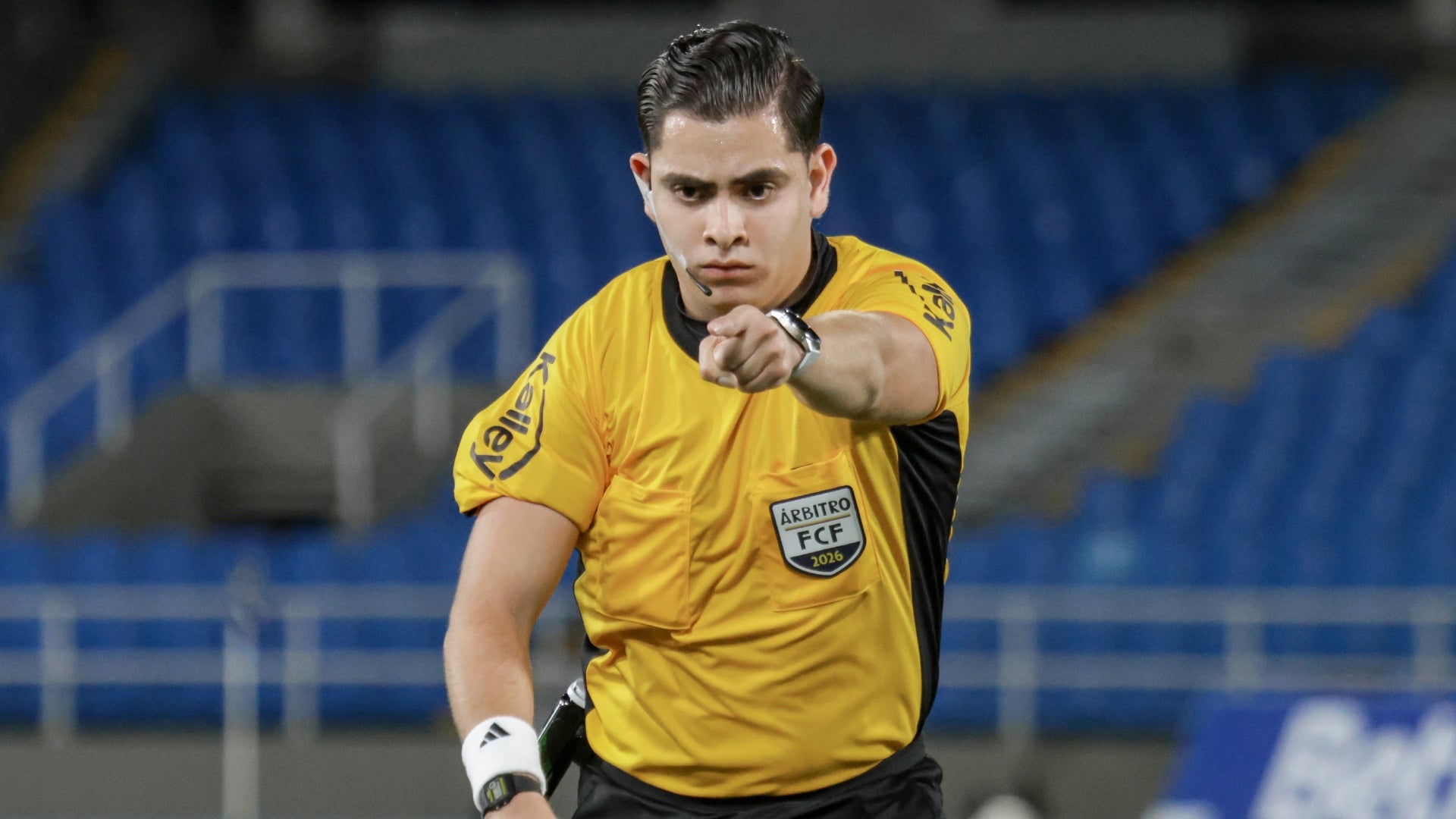 Orsomarso le marcó a Boca Juniors por discutido penal_ árbitro Emanuel Arcila - VizzorImage