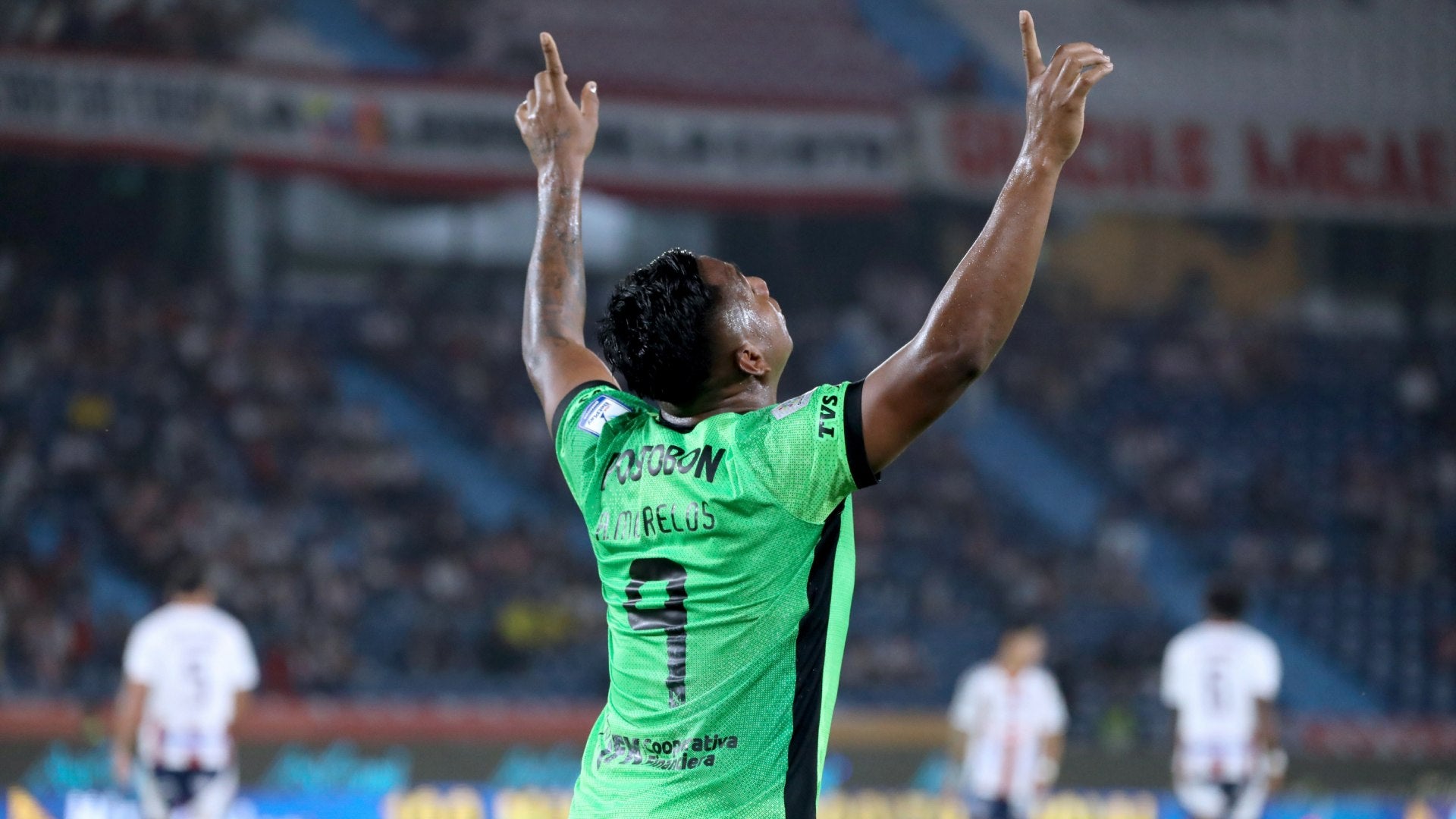 Morelos hace un noble gesto fuera de las canchas