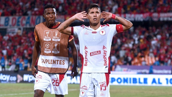 Rafael Carrascal desata la furia de Junior con un polémico gesto Rafael Carrascal desata la furia de Junior con un polémico gesto