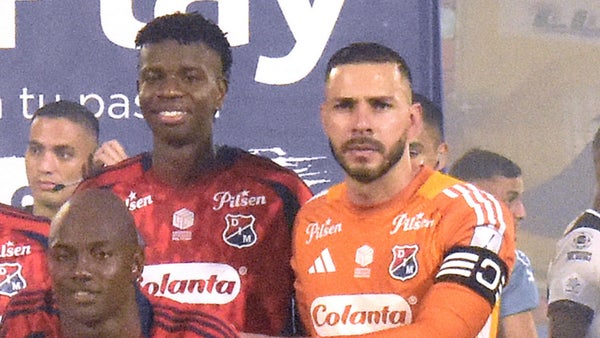 Medellín se salvó del gol de Llaneros por doble atajada de Chaux Medellín se salvó del gol de Llaneros por doble atajada de Chaux