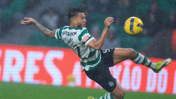 Mira el golazo de volea de Luis Javier Suárez en Sporting de Lisboa Mira el golazo de volea de Luis Javier Suárez en Sporting de Lisboa