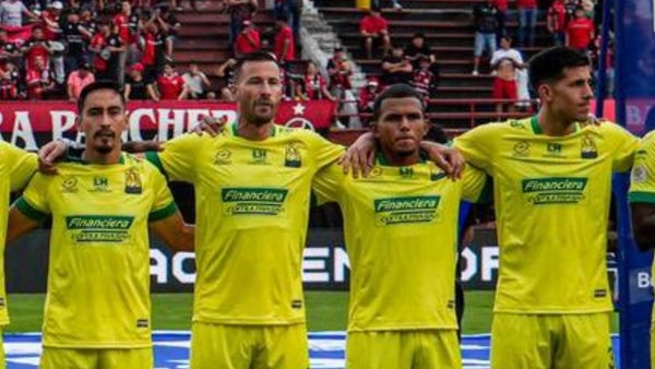 Bucaramanga se acercó al gol vs. Deportivo Cali por el juego aéreo