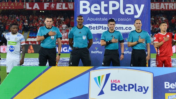 América pidió roja vs. Jaguares: aparente agresión a Marlon Torres América pidió roja vs. Jaguares: aparente agresión a Marlon Torres