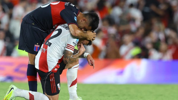 Kevin Castaño genera crisis en River Plate por polémicos mensajes Kevin Castaño genera crisis en River Plate por polémicos mensajes