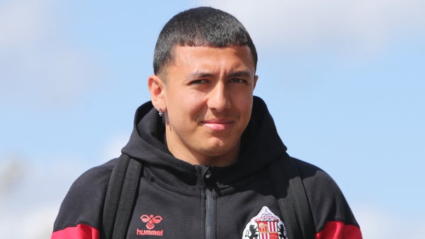 Ian Poveda ya tiene nuevo club en Colombia