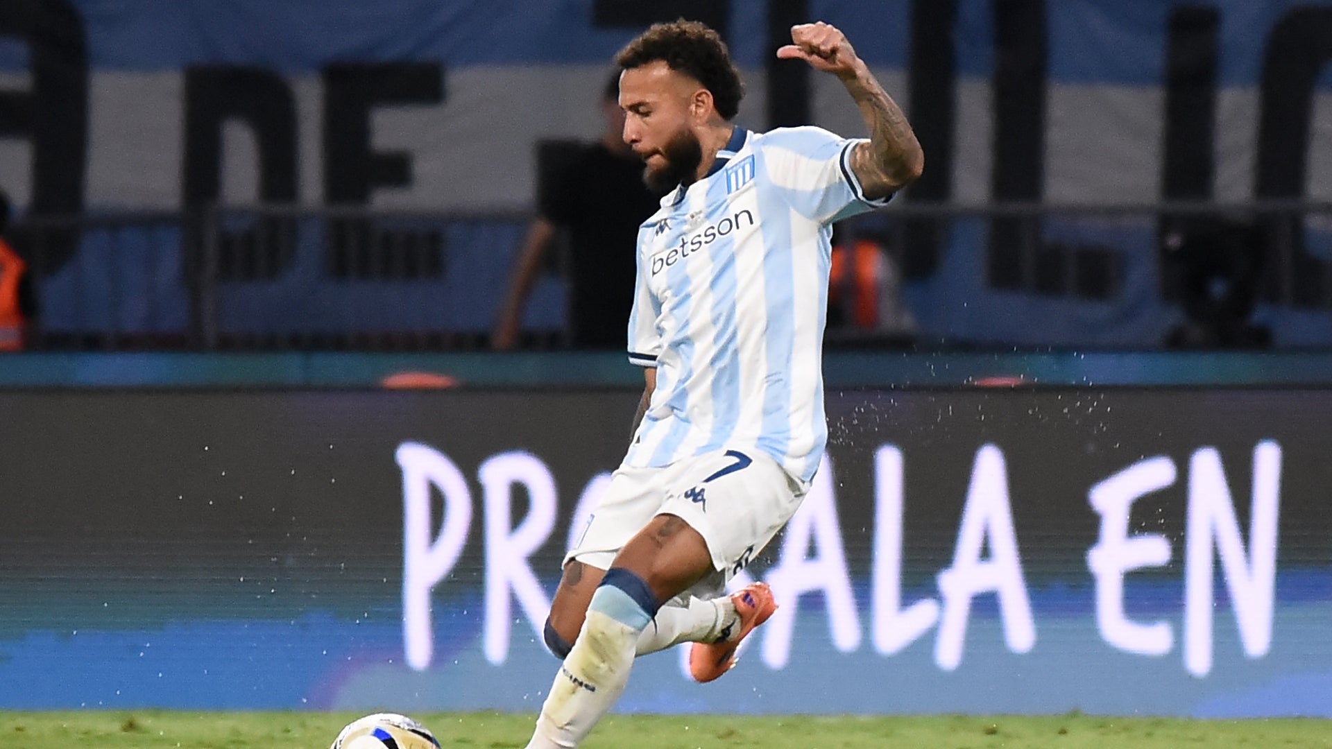 Duván Vergara volvió al gol con Racing _ AFP