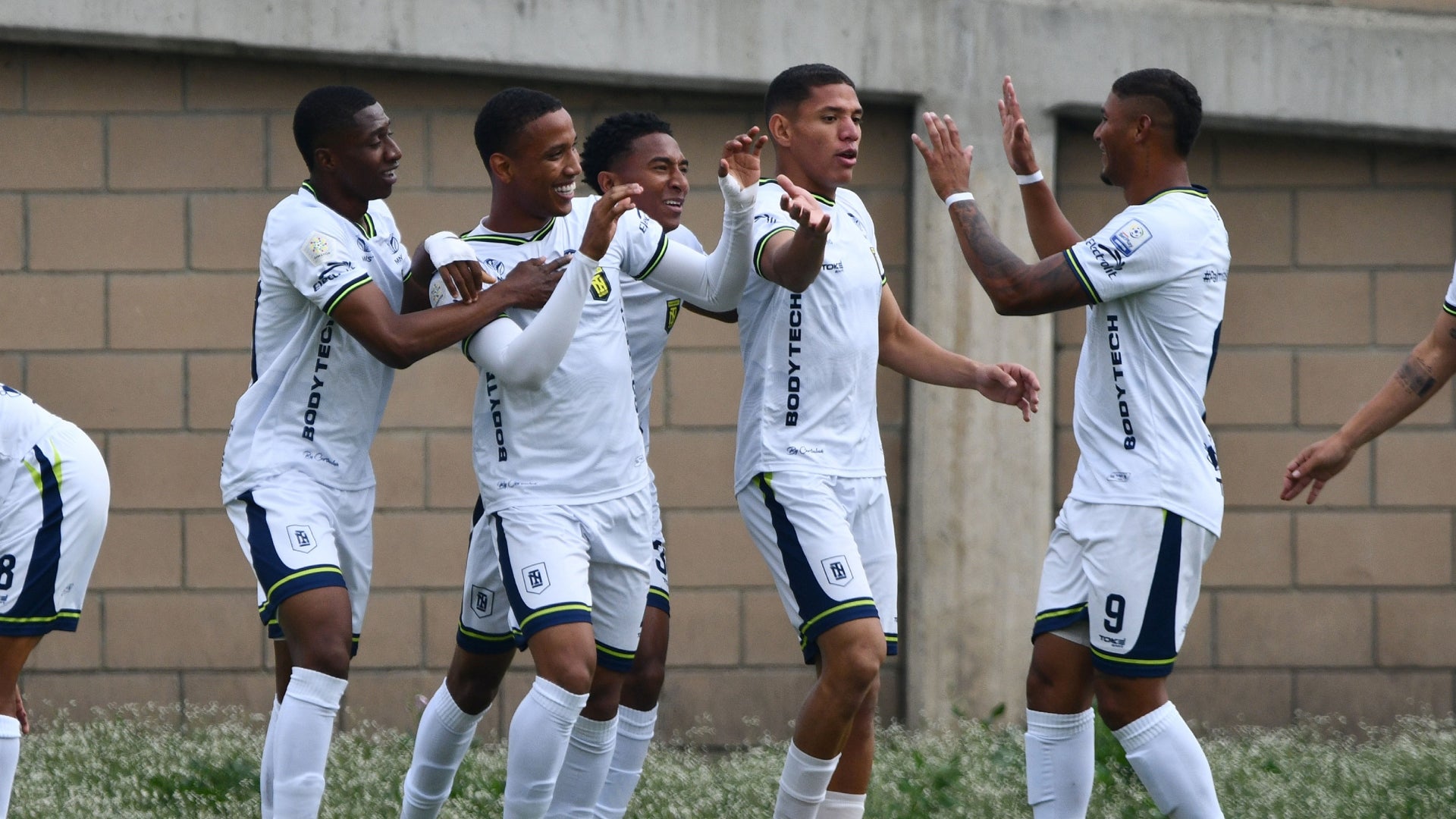 Golazo de Kener González para Inter Palmira vs. Real Cundinamarca - VizzorImage