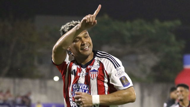 Teo Gutiérrez calienta el Junior vs. Nacional con una indirecta - VizzorImage