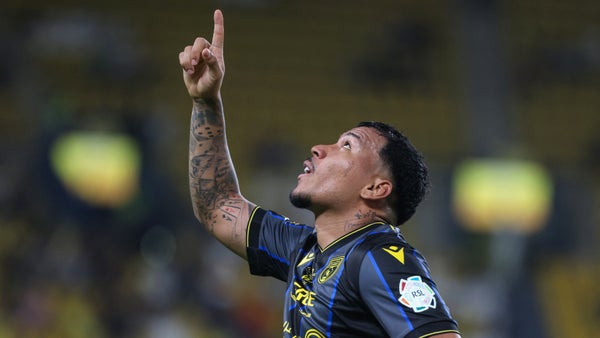 Roger Martínez marcó golazo, pero sufrió sanción en Arabia Saudí