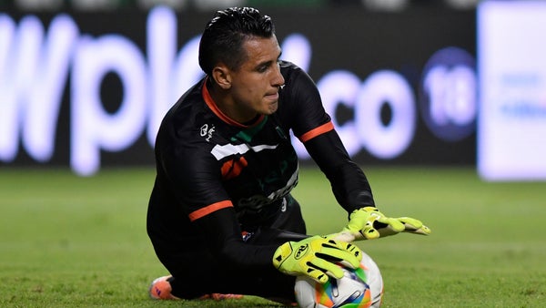 Parra, felino: con atajadón negó el gol de Pasto a Once Caldas