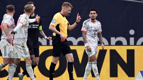 Árbitro de Bundesliga admite error en la expulsión de Luis Díaz Árbitro de Bundesliga admite error en la expulsión de Luis Díaz